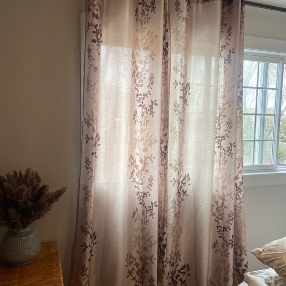 Final Sale!! BOUCLAIR Drapes - Picture 1 of 3